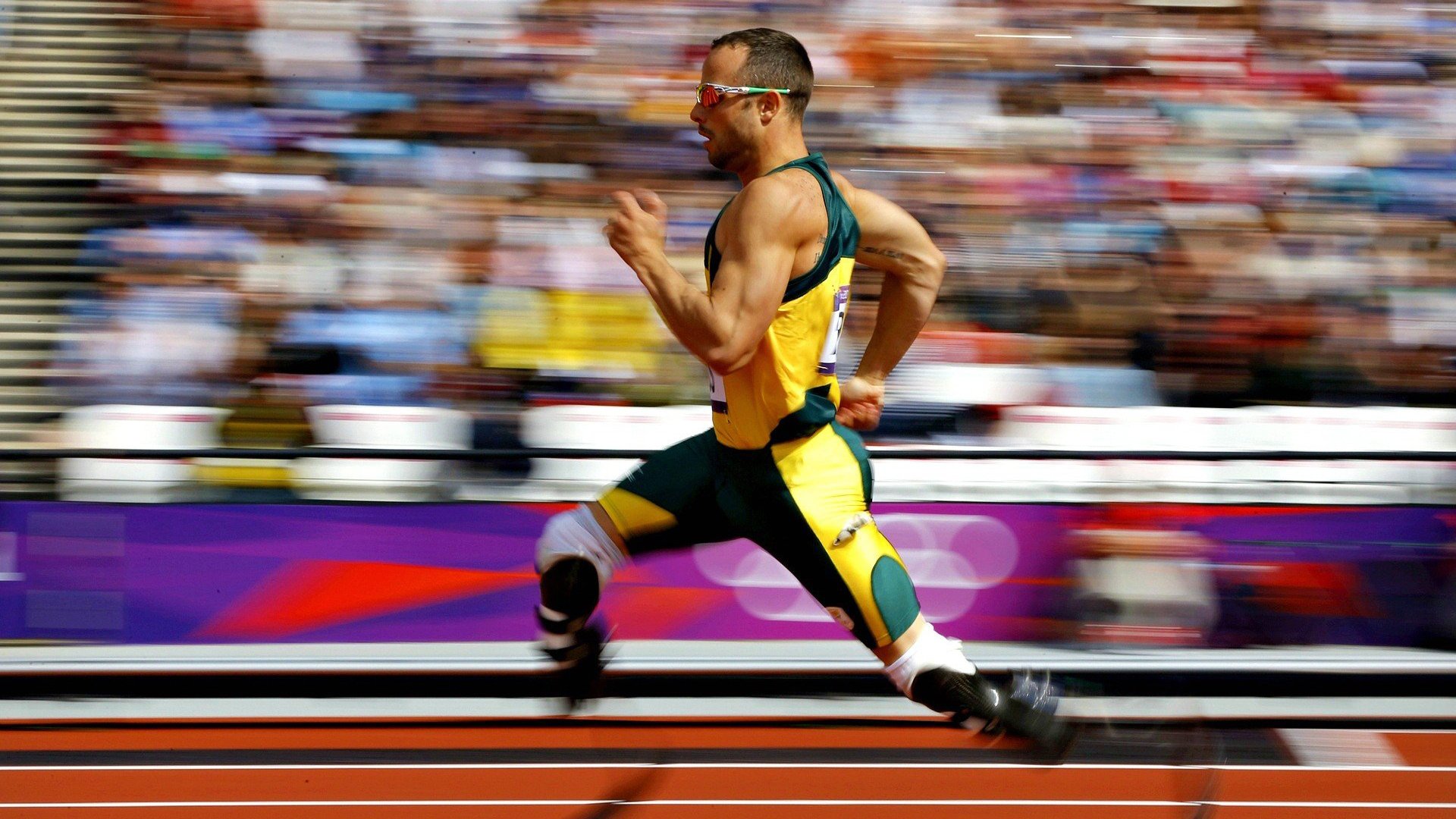 乐鱼体育-F1推动行业创新：从赛车到民用技术，f1赛车设计