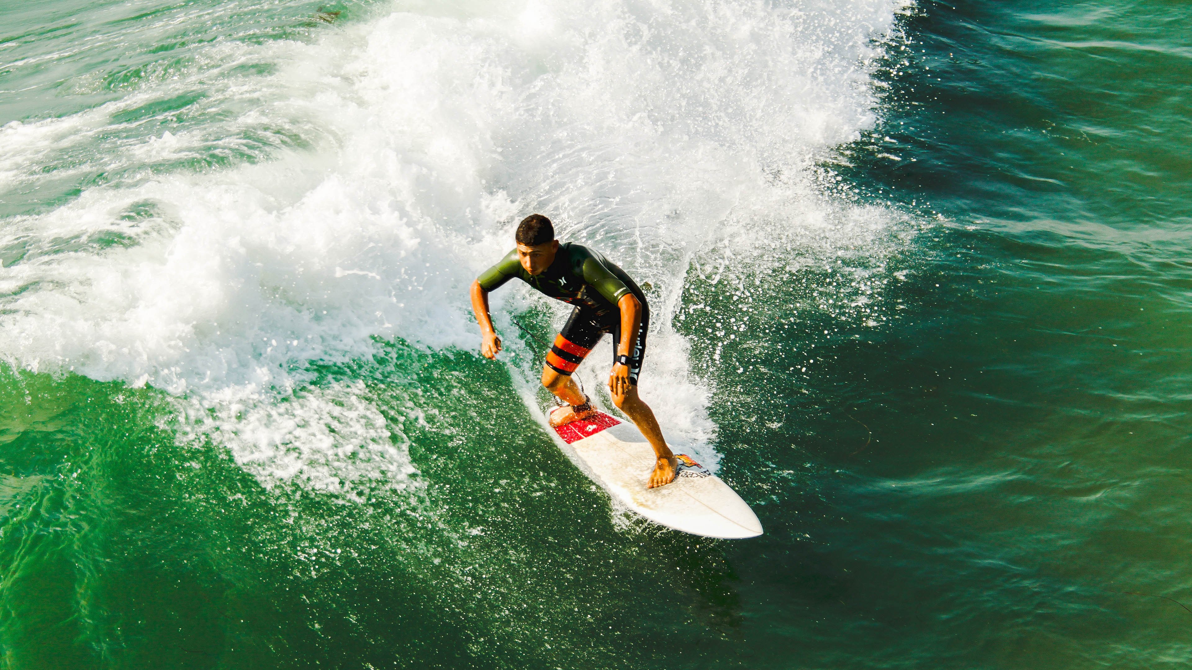 “德甲火药味十足,争冠集团逐渐成形”,争冠组赛程